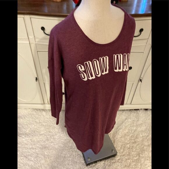 Victoria’s Secret “SNOW WAY” Long Sleeve Graphic Tee XS Holiday Winter Top - Picture 6 of 10